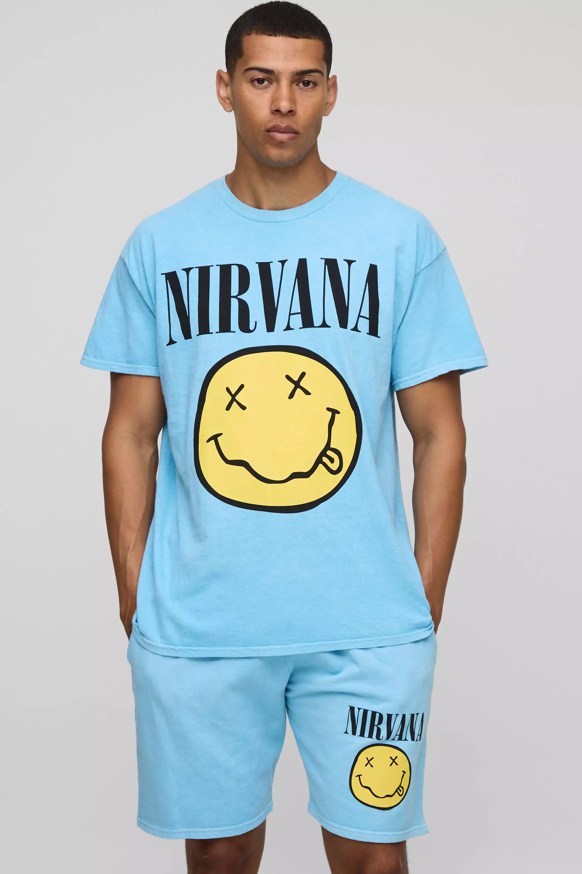 日本未入荷☆boohoo NIRVANA License T-shirt Oversized Nirvana License Print T-Shirt | boohooMAN USA
